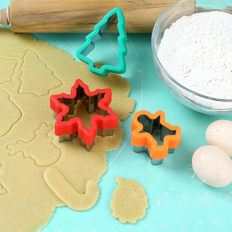 CokiArt Christmas Cookie Cutters Mold Set, 9 Pieces Cookie and Fruit Cutter Molds, DIY Food and Decoration Accessories - Image 4